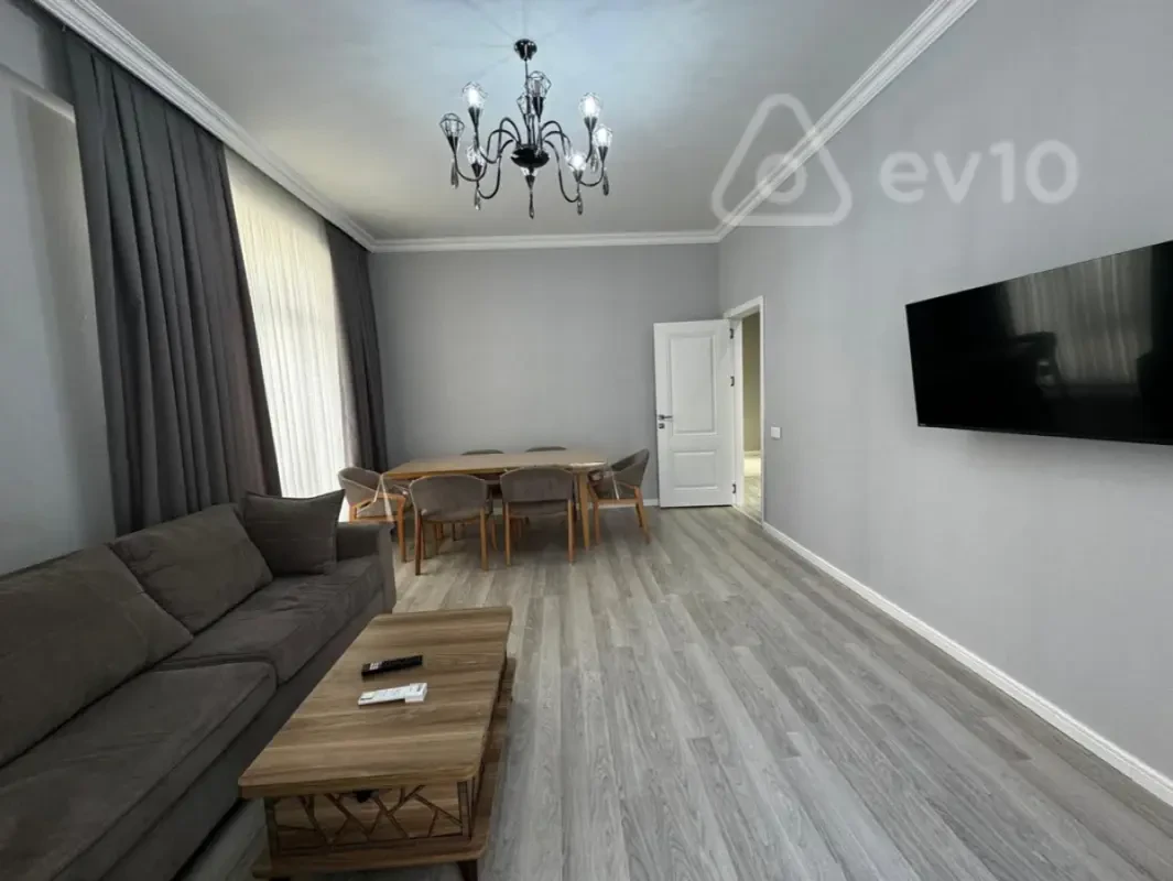 Kirayə verilir 2 otaqlı yeni tikili 90 m²