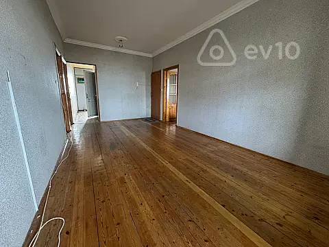 Kirayə verilir 4 otaqlı köhnə tikili 75 m² — Bakı, Nizami 4 otaq 75.00 m²