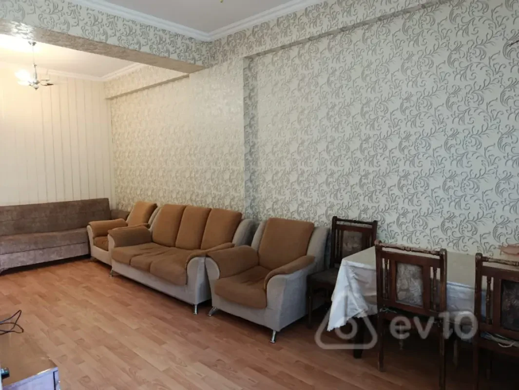 Kirayə verilir 2 otaqlı yeni tikili 65 m²