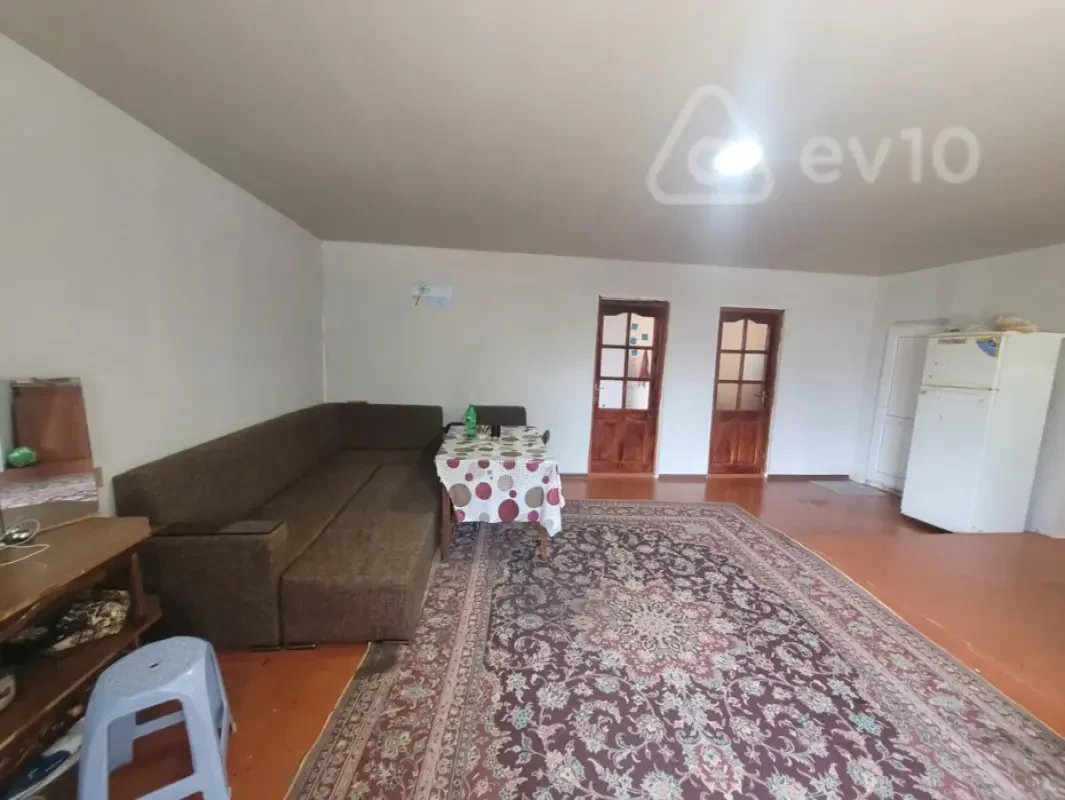 Kirayə verilir 2 otaqlı yeni tikili 65 m²