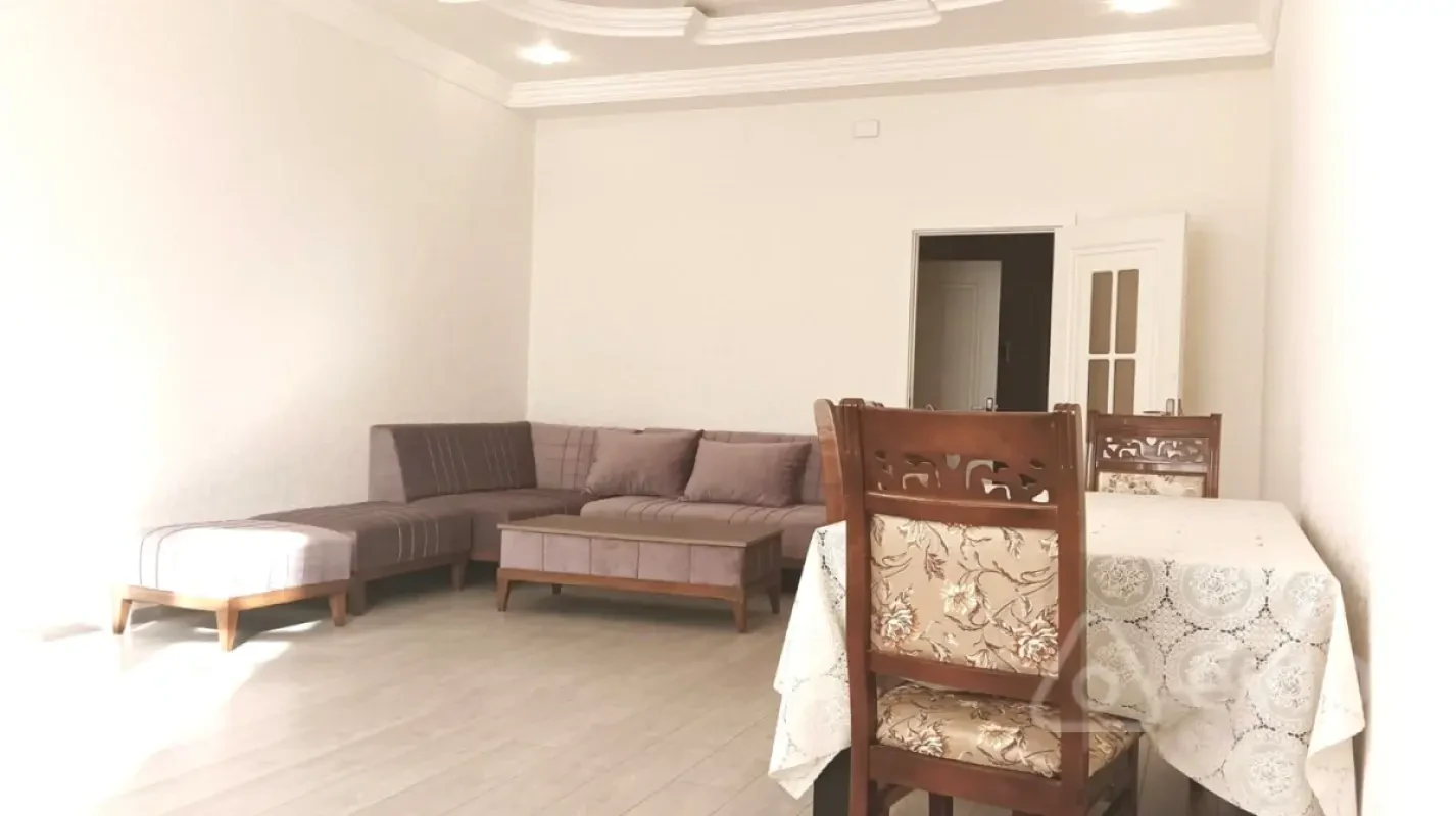 Satılır 2 otaqlı yeni tikili 100 m²