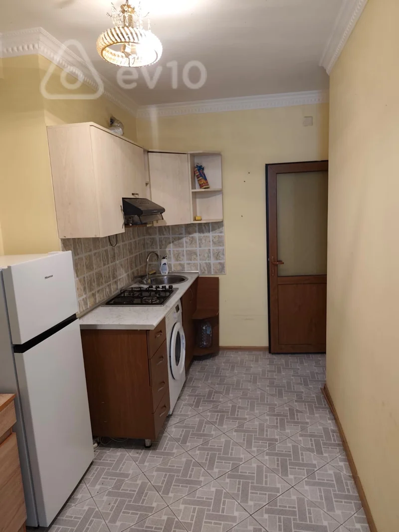 Kirayə verilir 2 otaqlı yeni tikili 65 m²