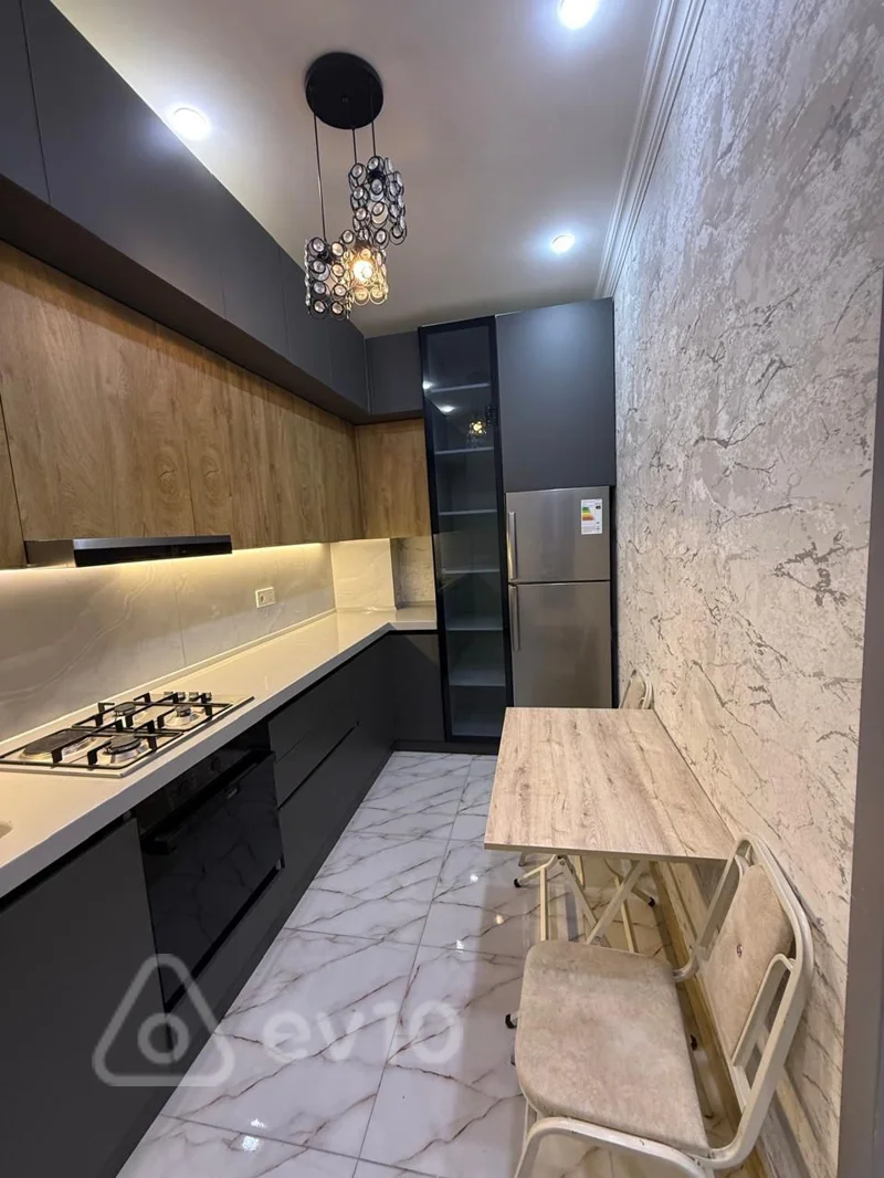 Kirayə verilir 3 otaqlı yeni tikili 110 m²