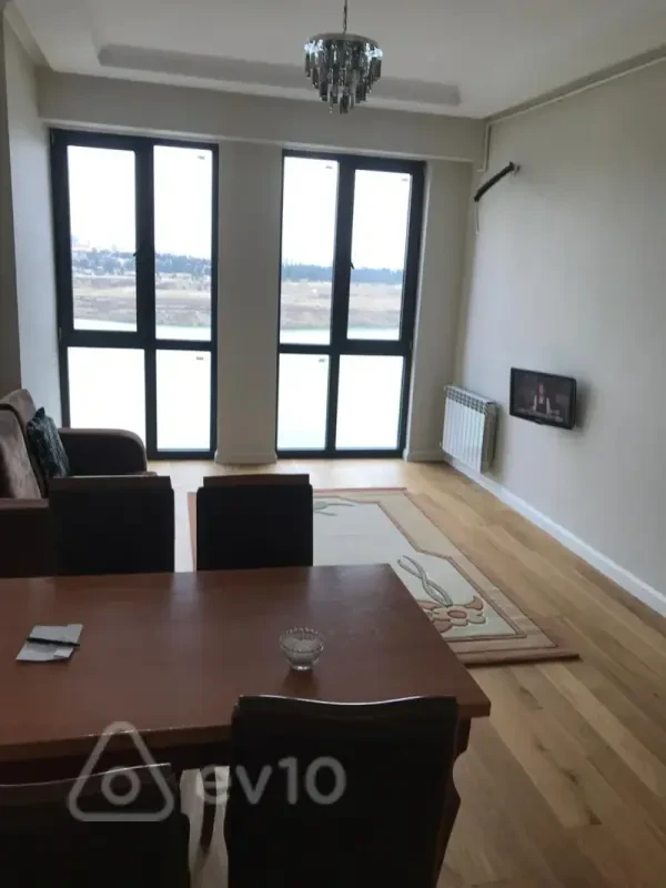 Kirayə verilir 2 otaqlı yeni tikili 50 m²