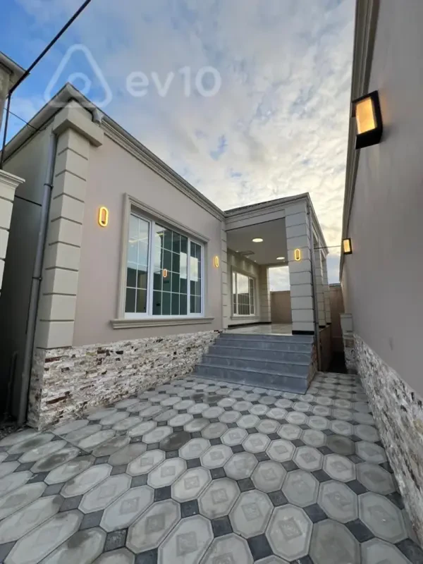 Satılır 3 otaqlı həyət evi 130 m²