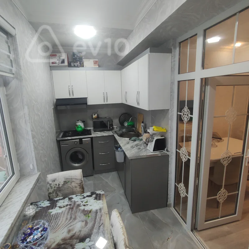 Kirayə verilir 3 otaqlı yeni tikili 75 m²