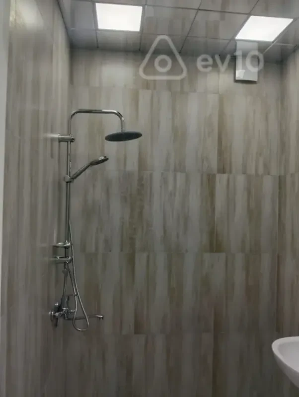 Satılır 1 otaqlı köhnə tikili 35 m²