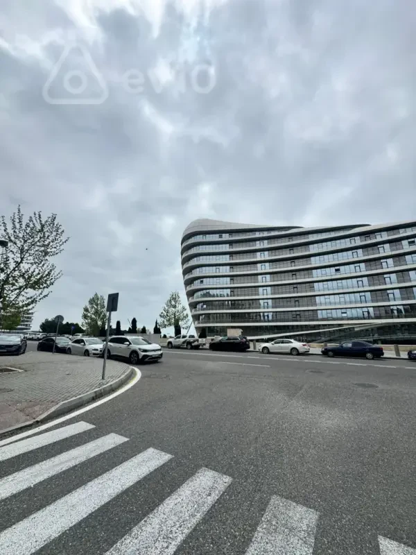 Kirayə verilir mənzil 510 m²