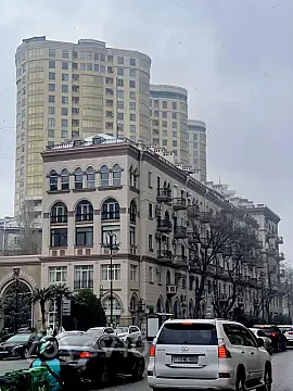 Satılır 6 otaqlı yeni tikili 500 m² — Bakı, Yasamal 6 otaq 500.00 m²