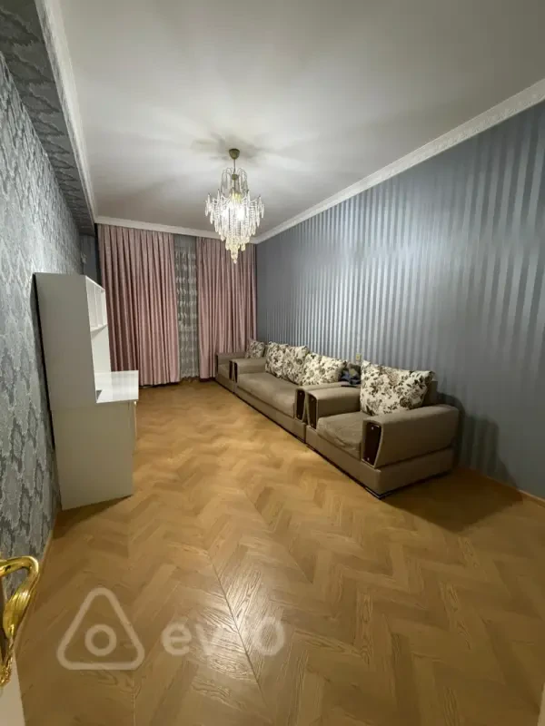 Kirayə verilir 2 otaqlı yeni tikili 70 m²