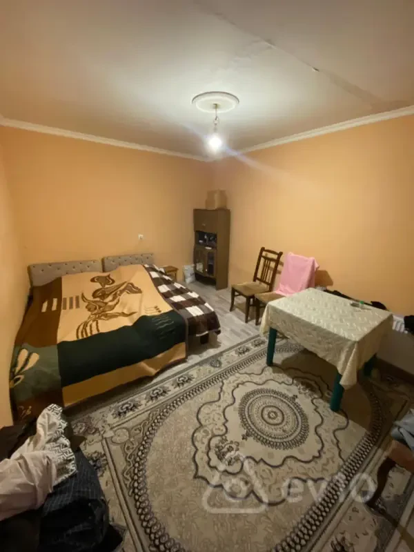 Kirayə verilir 1 otaqlı köhnə tikili 45 m²