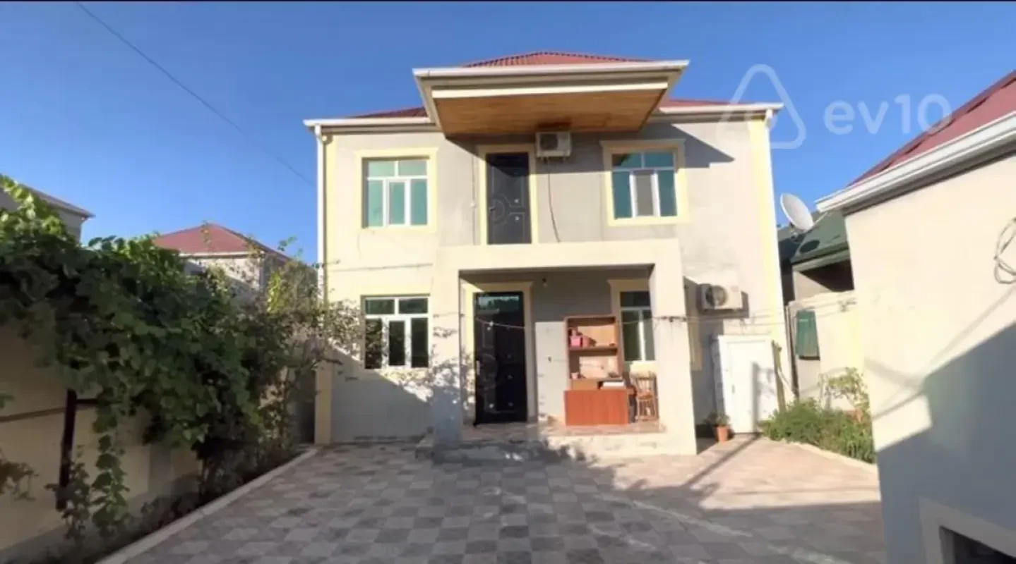 Satılır 5 otaqlı həyət evi 160 m²