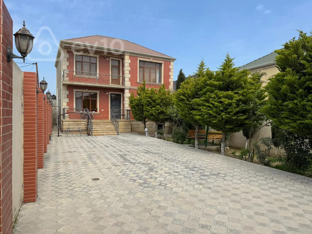Satılır 4 otaqlı həyət evi 153.8 m²