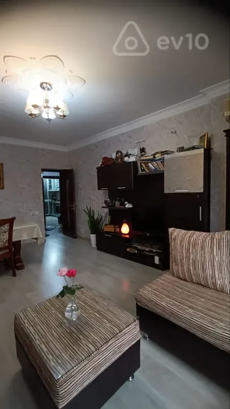 Satılır 3 otaqlı köhnə tikili 56 m²