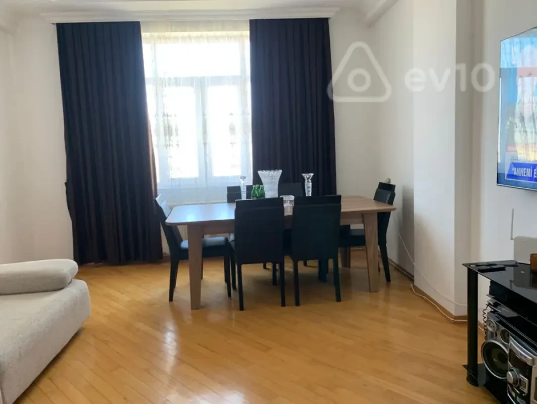 Satılır 2 otaqlı yeni tikili 83 m²