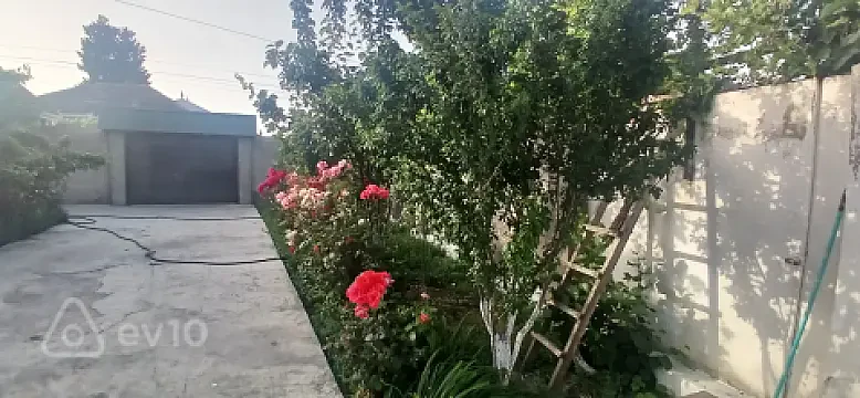 Kirayə verilir 6 otaqlı həyət evi 200 m² — Xaçmaz 6 otaq 200.00 m²