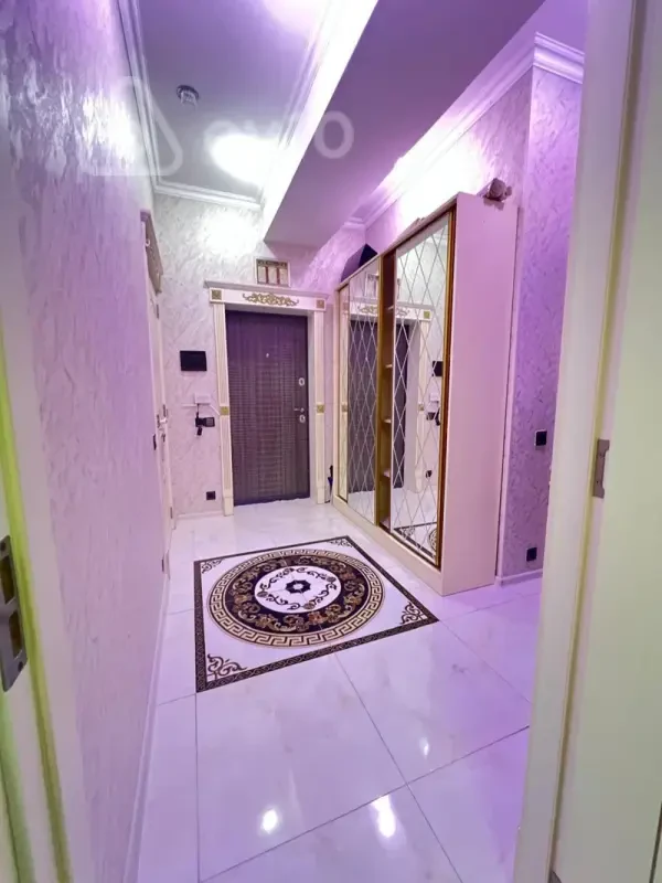 Kirayə verilir 2 otaqlı yeni tikili 75 m²