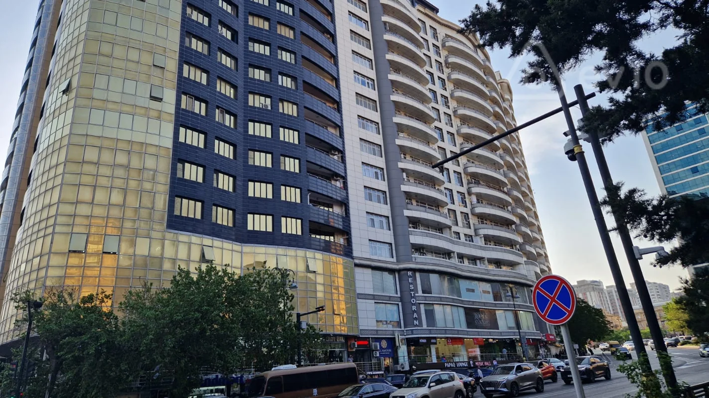 Kirayə verilir 3 otaqlı yeni tikili 117 m²