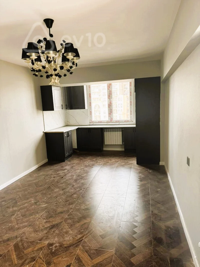 Satılır 2 otaqlı köhnə tikili 49 m²