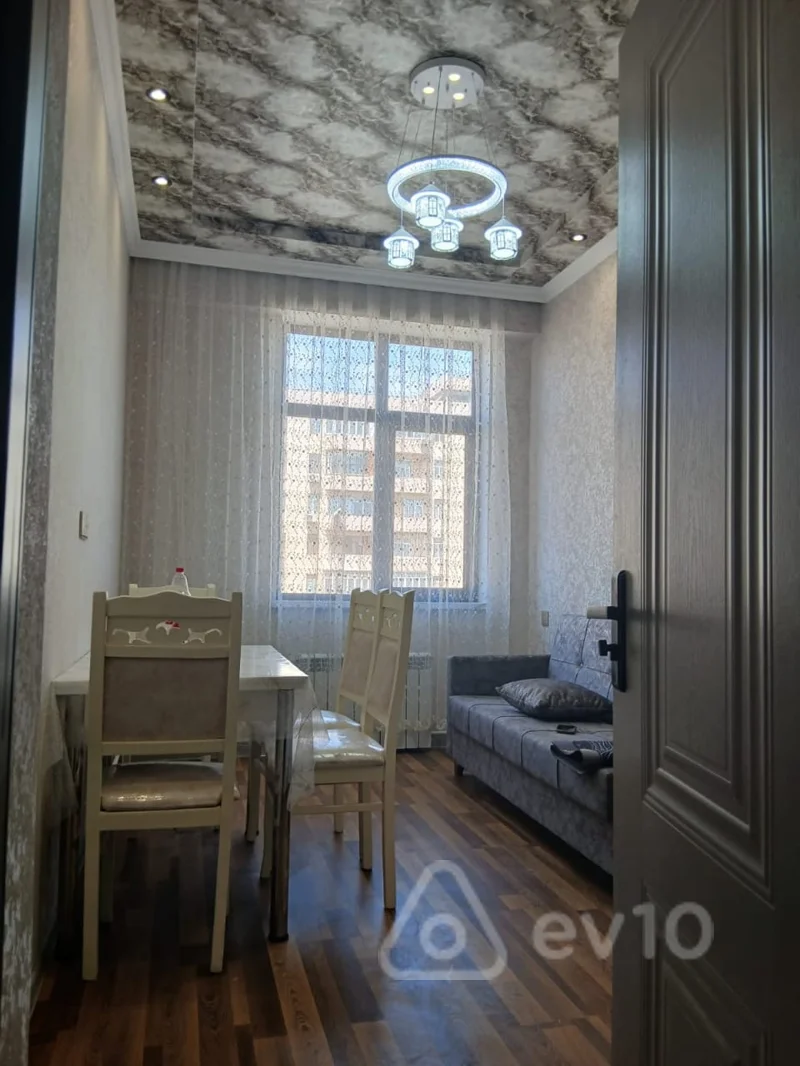 Kirayə verilir 2 otaqlı yeni tikili 40 m²