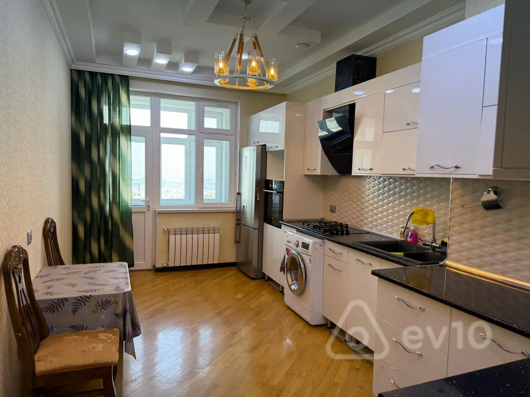 Kirayə verilir 3 otaqlı yeni tikili 110 m²