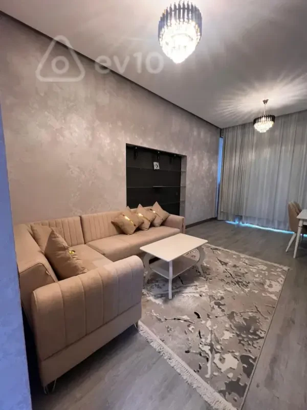 Kirayə verilir 2 otaqlı yeni tikili 70 m²