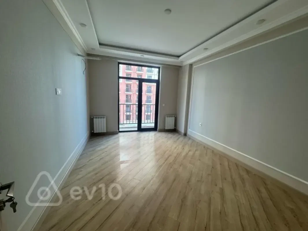 Satılır 3 otaqlı yeni tikili 107 m²