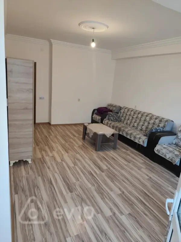 Kirayə verilir 2 otaqlı yeni tikili 70 m²