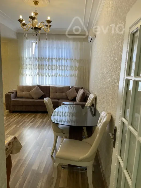 Kirayə verilir 2 otaqlı yeni tikili 70 m²
