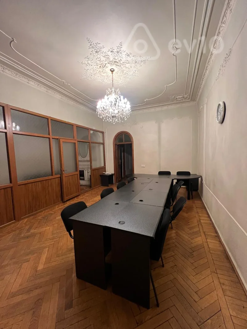 Kirayə verilir 4 otaqlı ofis 115 m²