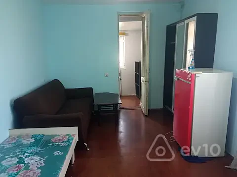 Kirayə verilir 2 otaqlı köhnə tikili 45 m² — Bakı, Nizami 2 otaq 45.00 m²