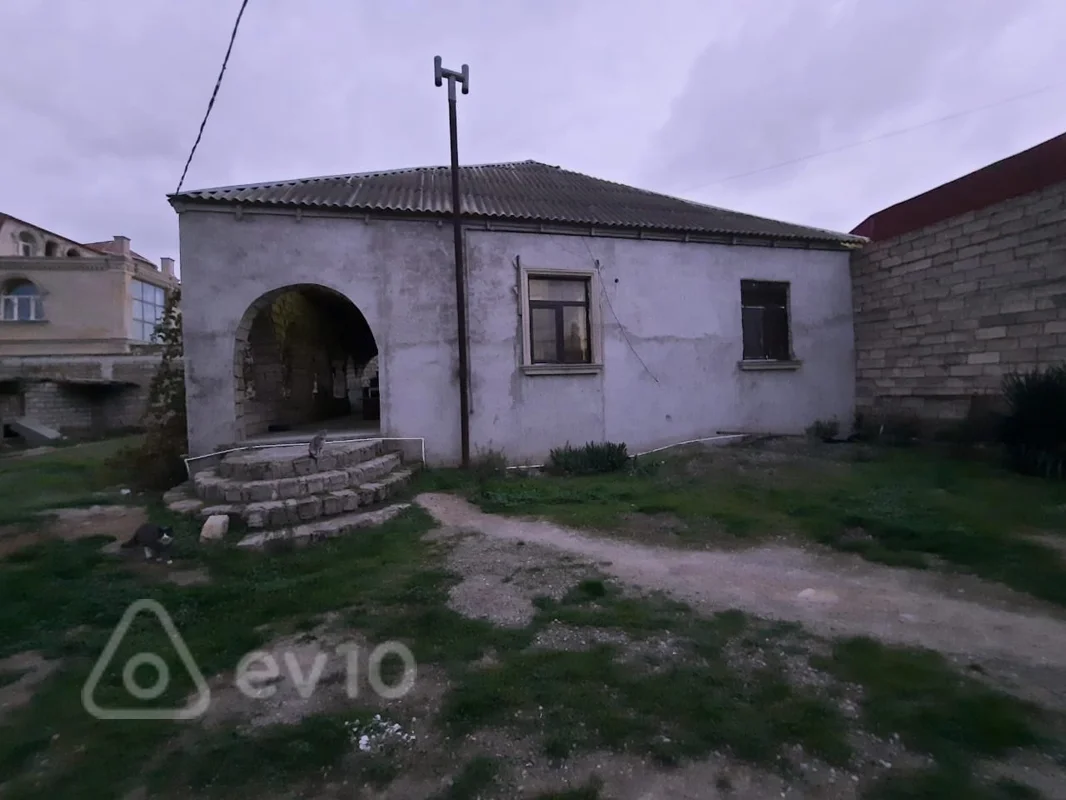 Kirayə verilir 2 otaqlı həyət evi 80 m²