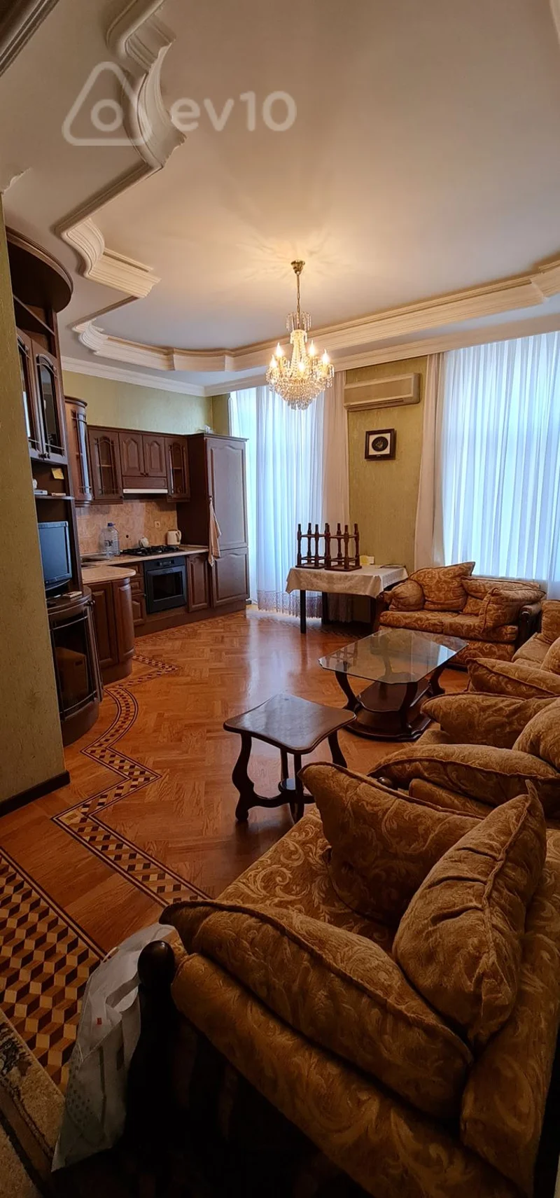 Satılır 2 otaqlı köhnə tikili 56 m²