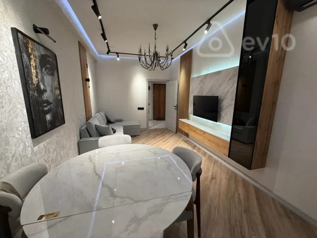 Satılır 2 otaqlı yeni tikili 55 m²