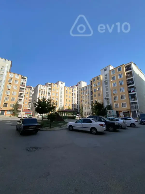 Satılır 3 otaqlı yeni tikili 70 m²