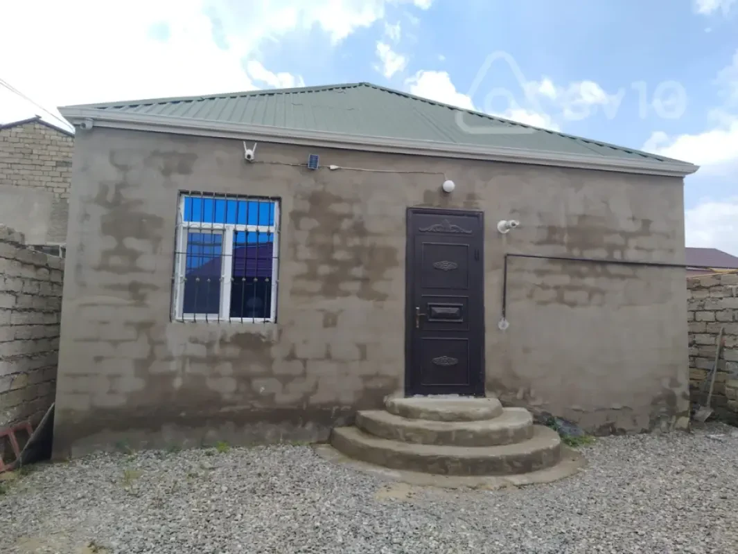Satılır 4 otaqlı həyət evi 110 m²