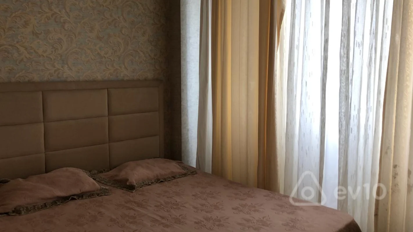 Kirayə verilir 2 otaqlı yeni tikili 45 m²