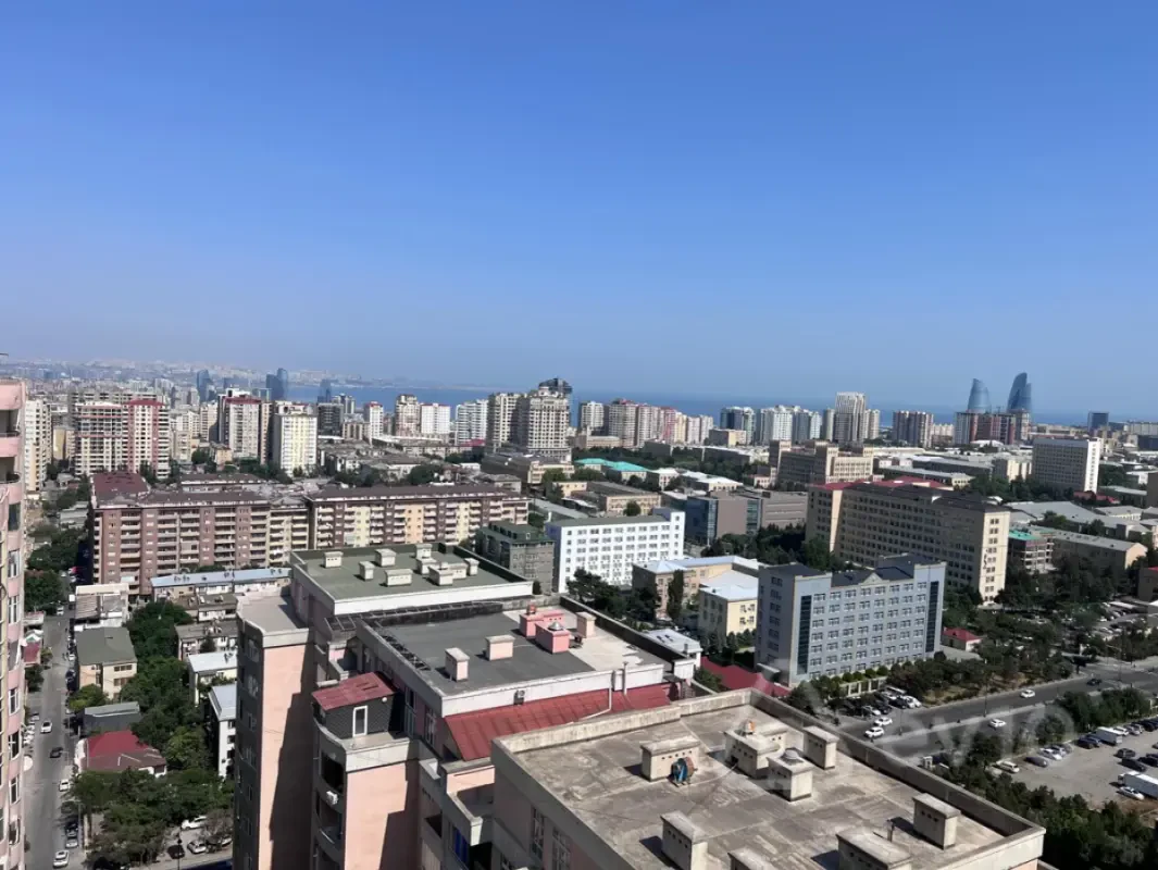 Satılır 4 otaqlı yeni tikili 185.7 m²