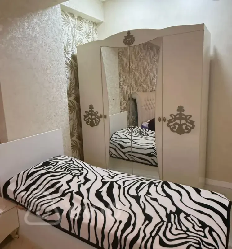 Kirayə verilir 3 otaqlı yeni tikili 110 m²