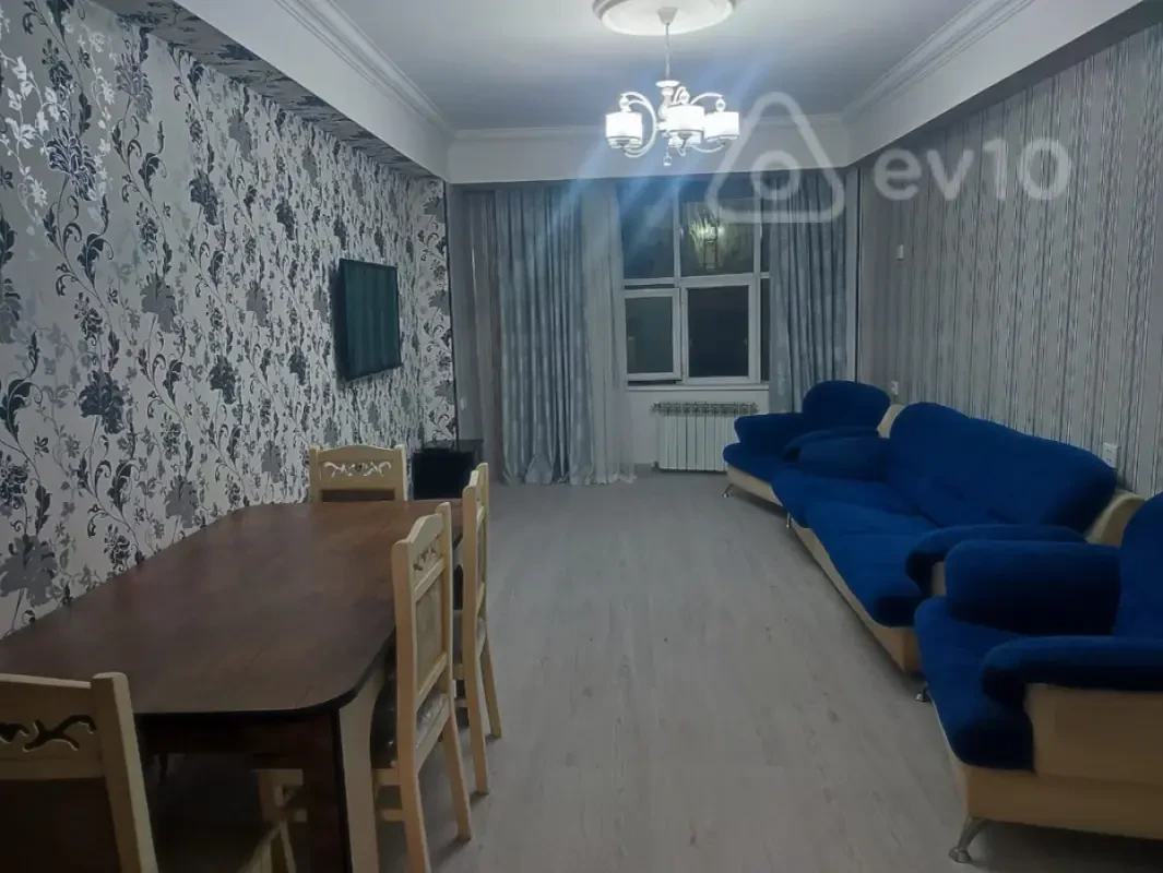 Kirayə verilir 4 otaqlı yeni tikili 110 m²