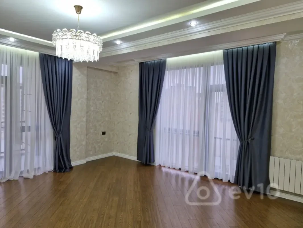 Satılır 3 otaqlı yeni tikili 114 m²