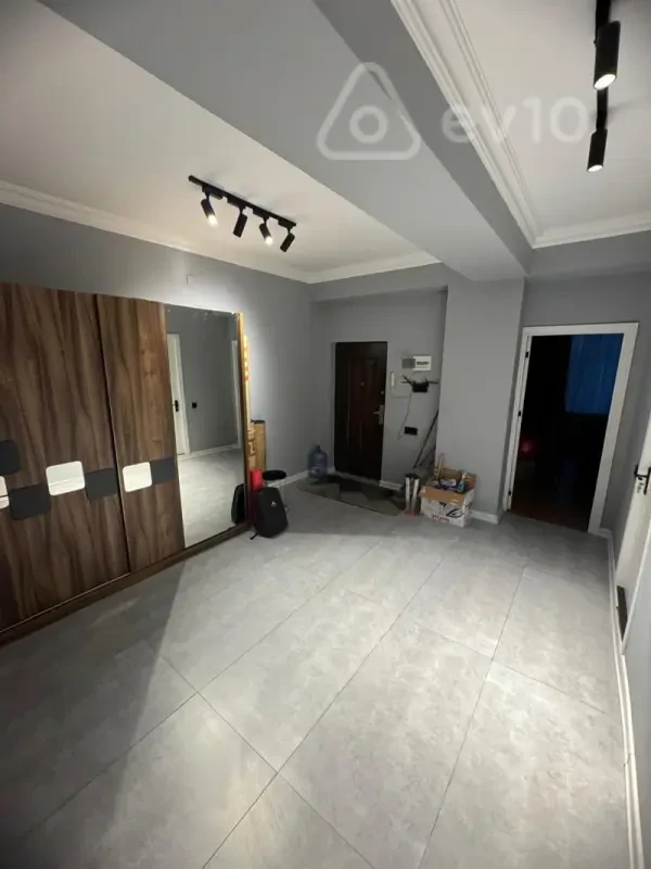 Satılır 3 otaqlı yeni tikili 105 m²