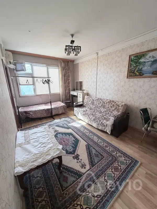 Kirayə verilir 2 otaqlı köhnə tikili 50 m²