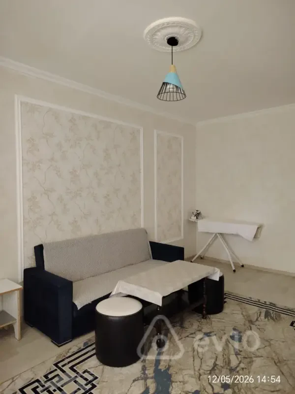 Satılır 2 otaqlı köhnə tikili 45 m²