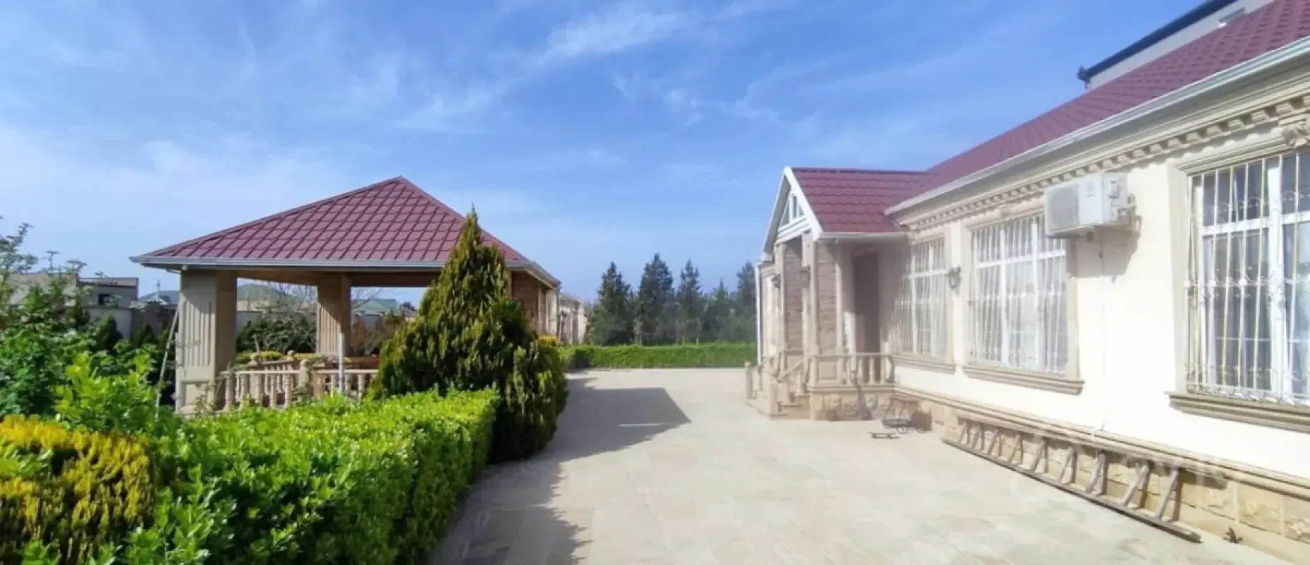 Satılır 3 otaqlı həyət evi 130 m²