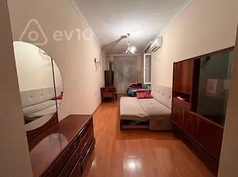 Kirayə verilir 4 otaqlı köhnə tikili 100 m² — Bakı, Nəsimi 4 otaq 100.00 m²