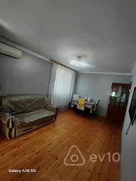 Kirayə verilir 2 otaqlı köhnə tikili 50 m² — Bakı, Binəqədi 2 otaq 50.00 m²