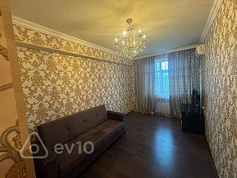 Kirayə verilir 2 otaqlı köhnə tikili 40 m² — Bakı, Nizami 2 otaq 40.00 m²
