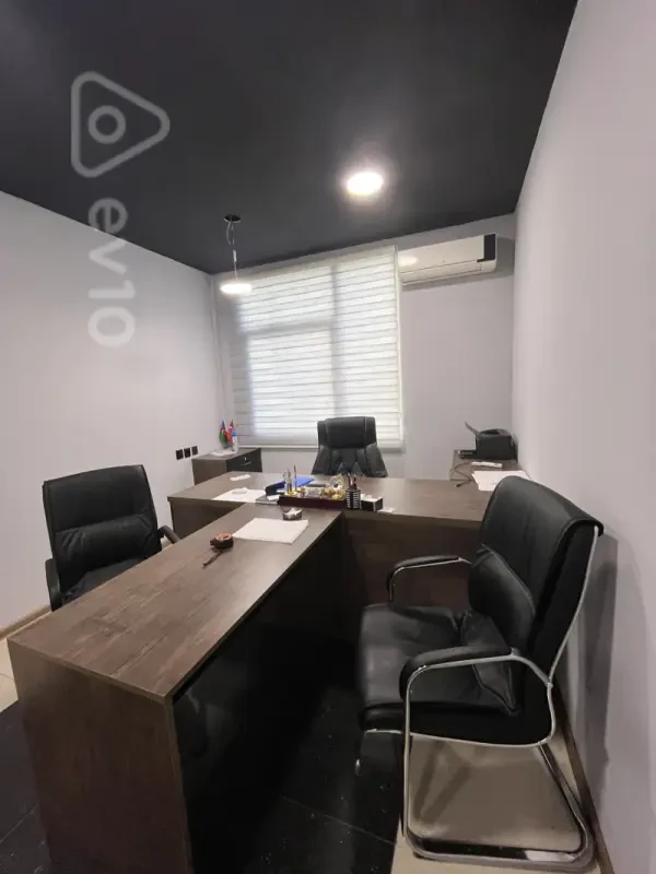 Kirayə verilir 3 otaqlı ofis 65 m²