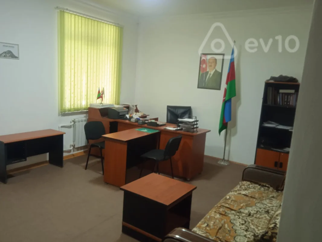 Kirayə verilir 3 otaqlı ofis 60 m²